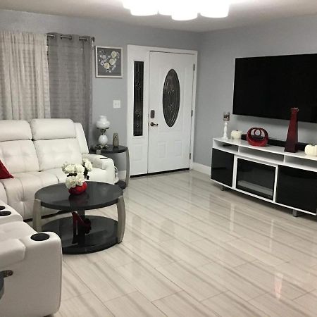 Mary'S Luxury House Villa Tampa Eksteriør bilde